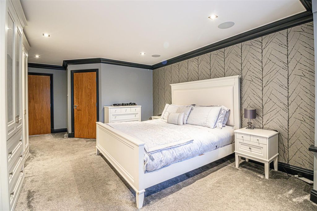 Additional image 10 of 3 bed flat for saleCambridge Road, Southport, Merseyside PR9