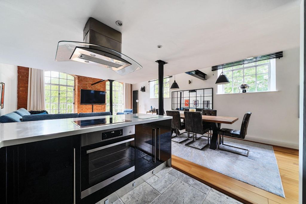 Additional image 4 of 2 bed flat for saleMill Street, East Malling, West Malling ME19
