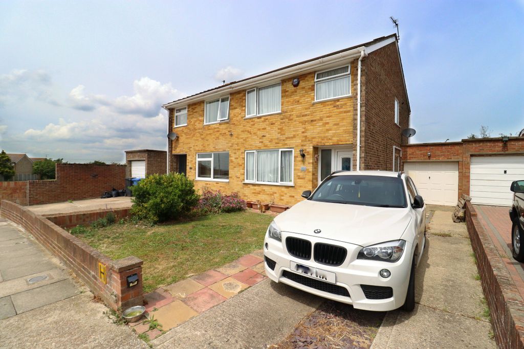 3 bed semi-detached house for saleWindermere Avenue, Ramsgate CT11