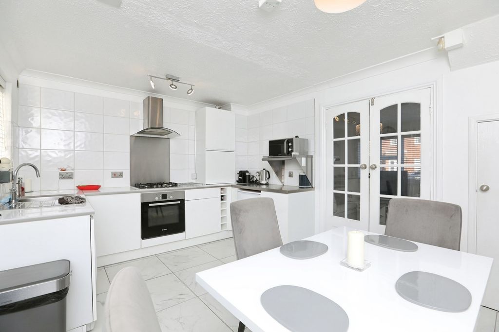 Additional image 4 of 3 bed semi-detached house for saleDiligent Drive, Sittingbourne, Kent ME10