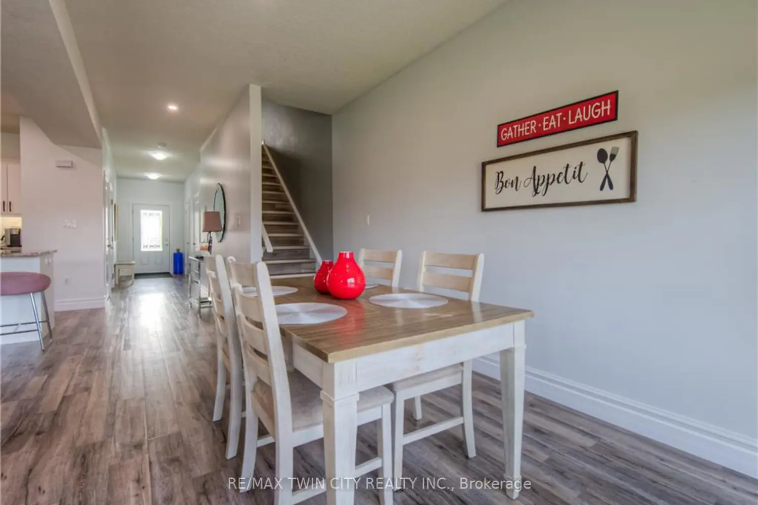 Additional image 6 of 741 Hollinger Avenue