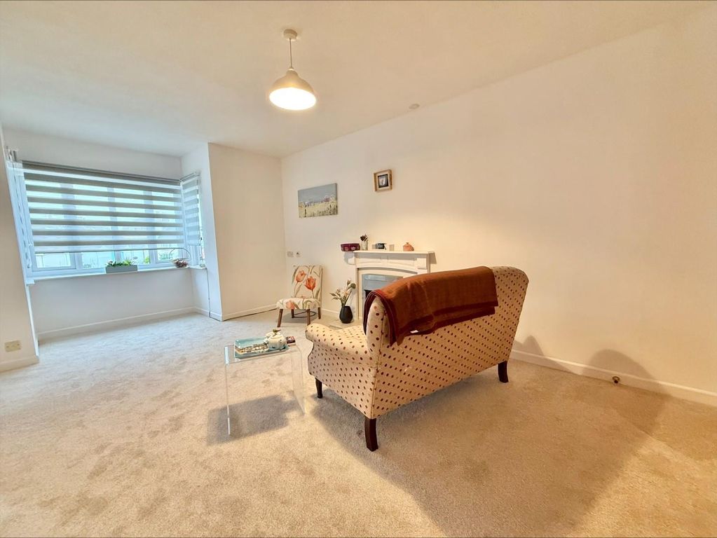 Additional image 7 of 1 bed flat for saleVictoria Street, Weymouth DT4