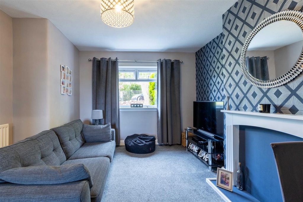 Additional image 2 of 3 bed flat for saleGlengarry Road, Perth PH2