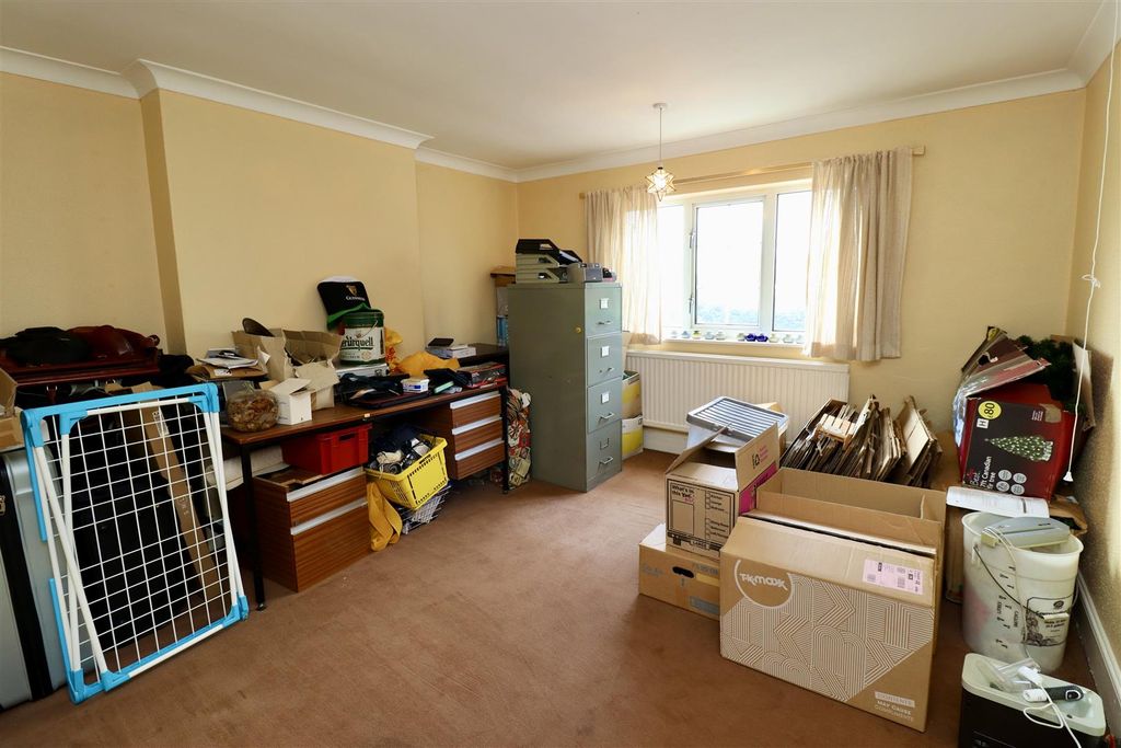 Additional image 10 of 4 bed detached house for saleYork Road, Shiptonthorpe, York YO43