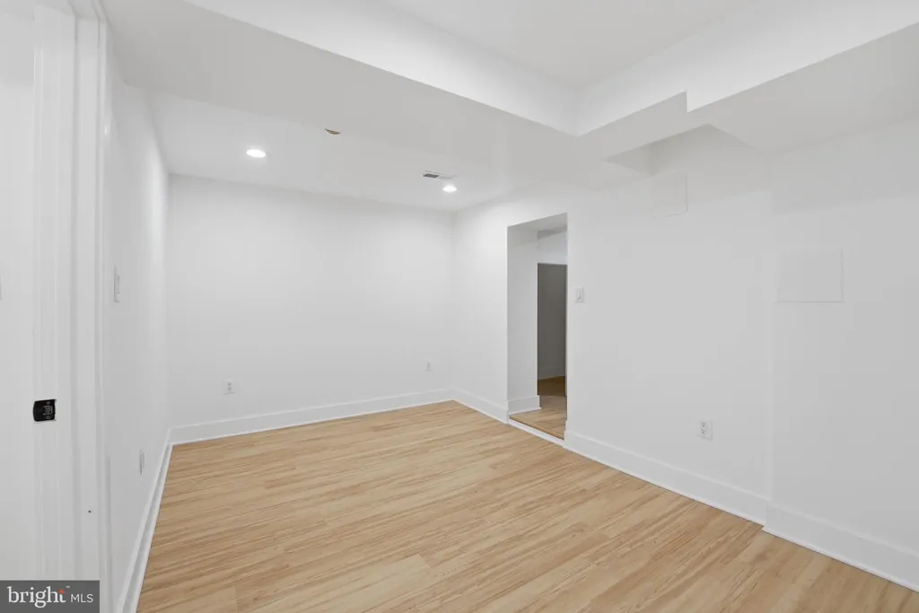 Additional image 41 of 129 Hamilton Street NW, Washington, DC 20011
