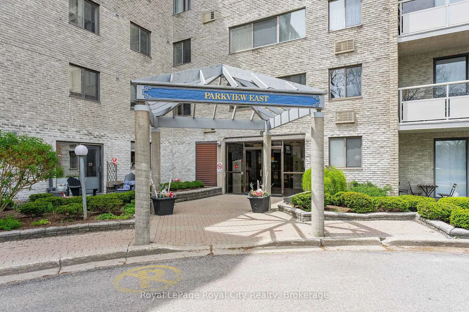 89 Westwood Road 407