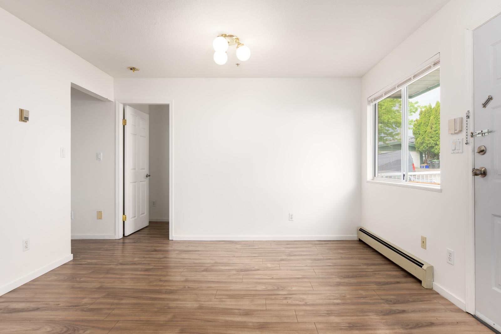 Additional image 5 of Main-4502 Nanaimo Street, Vancouver, BC, V5N 5J4