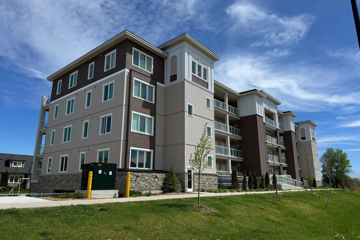 5 Spooner Crescent 217