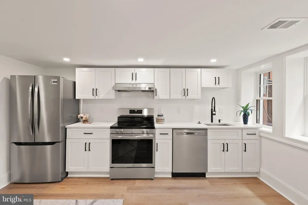 Additional image 19 of 1818 Kenyon Street NW, Washington, DC 20010