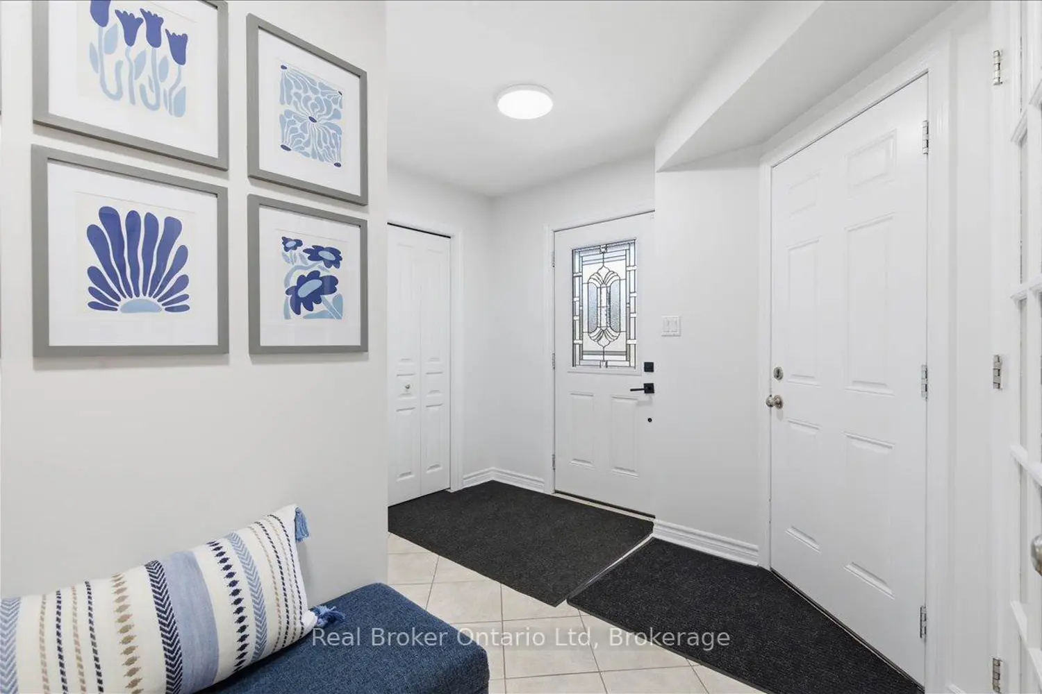 32 Laughland Lane photo 2