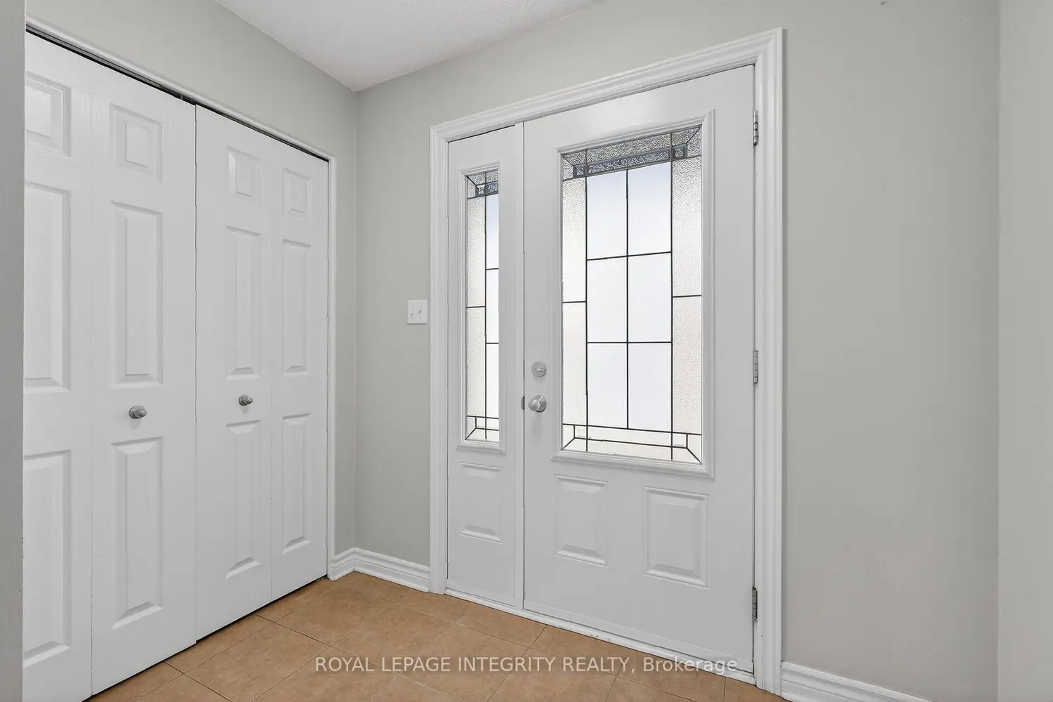 281 Sterling Avenue photo 3
