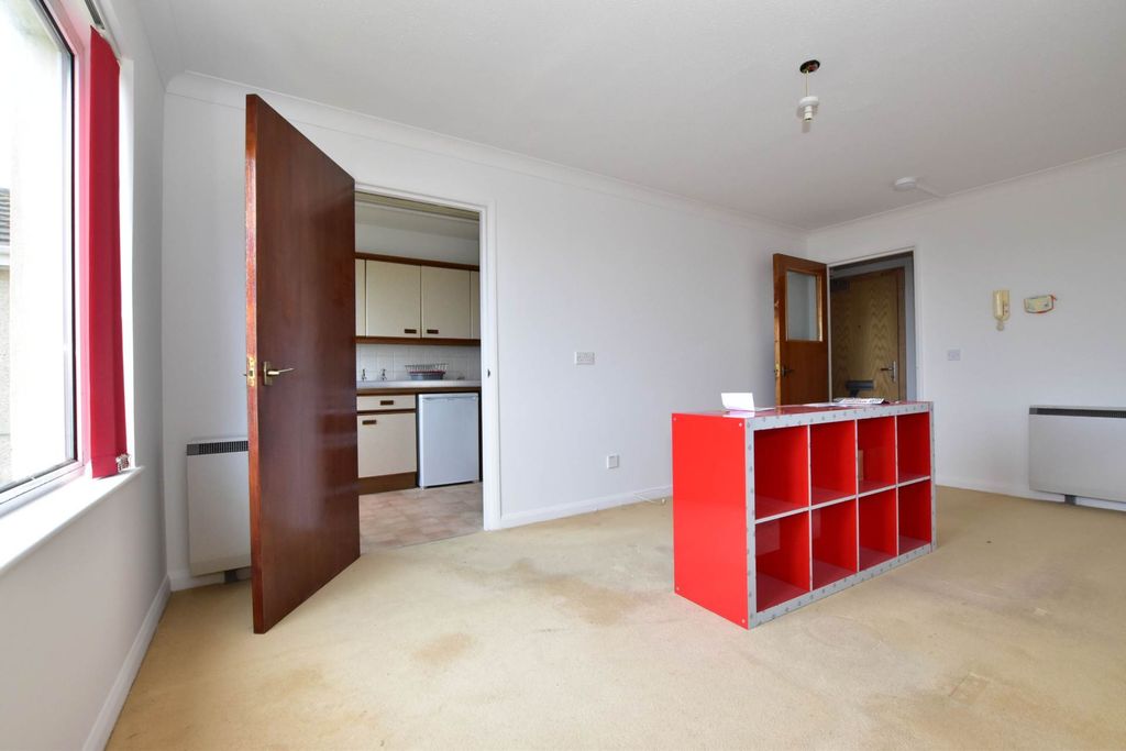 1 bed flat for saleMount Royal, Donaghadee BT21 photo 5