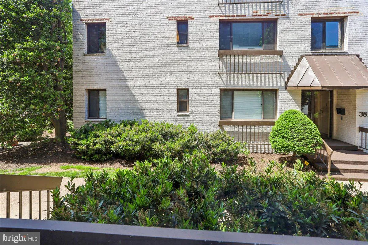 Additional image 19 of 3817 Davis Place NW Unit 1, Washington, DC 20007