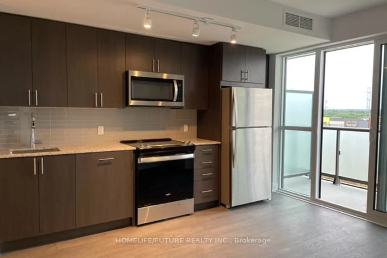 Additional image 6 of 2550 Simcoe Street 407