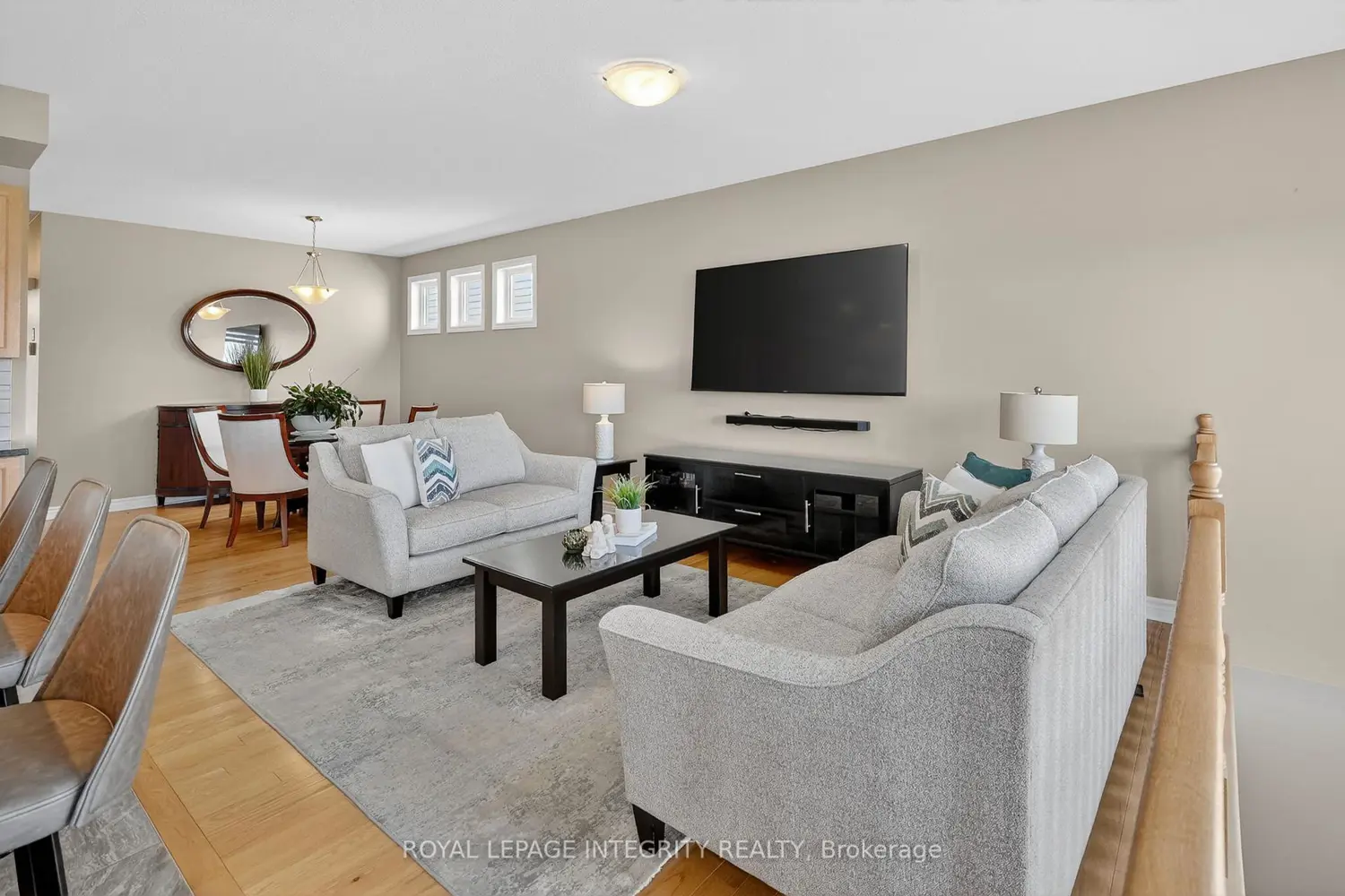 724 Parade Drive photo 4