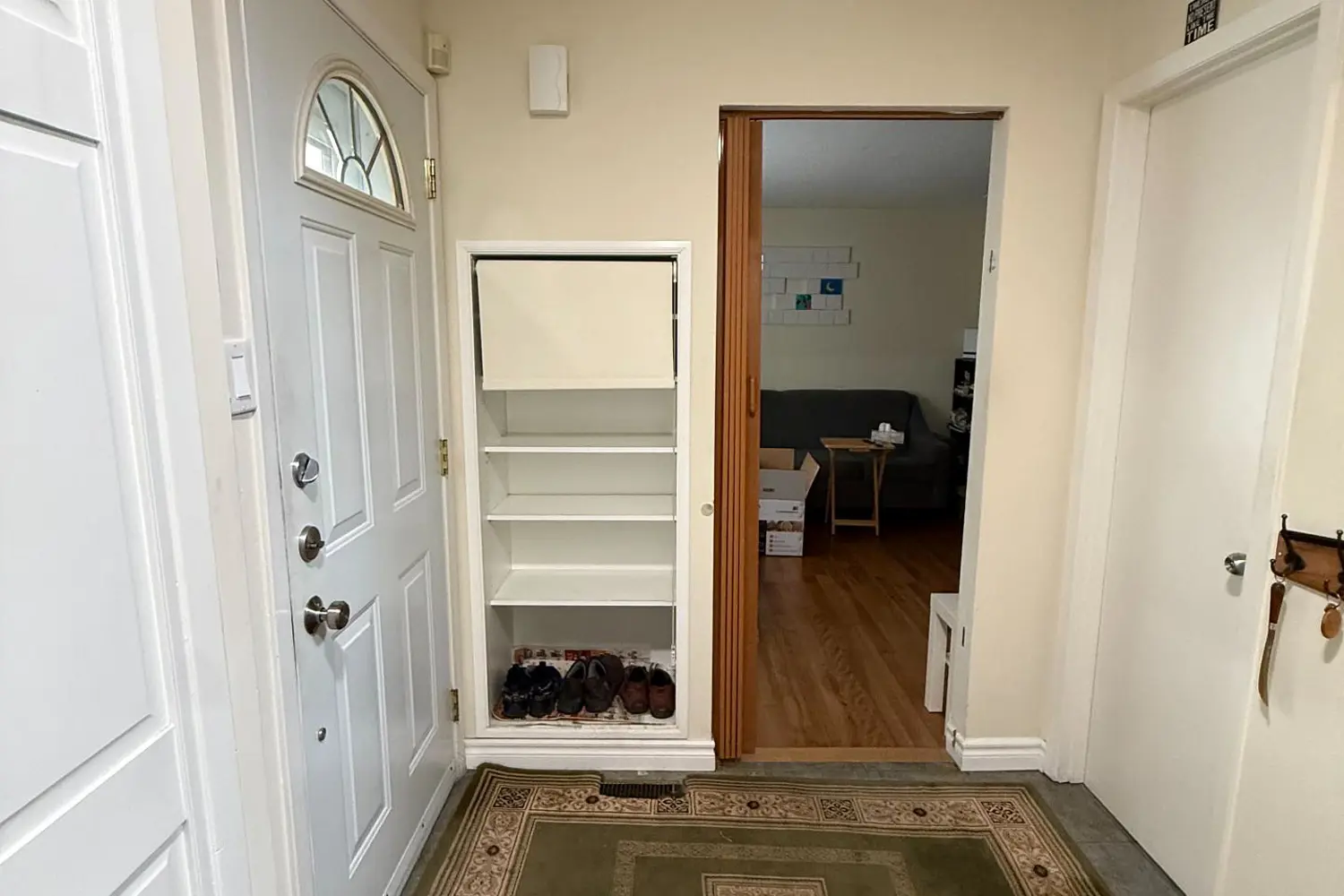 140 Sexton Crescent photo 5