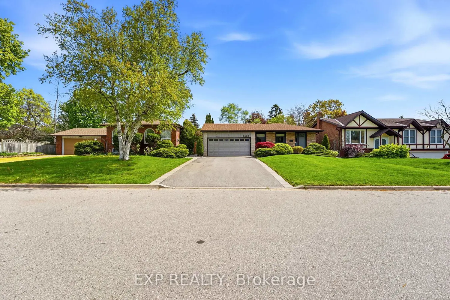 Additional image 3 of 2504 Yarmouth Crescent