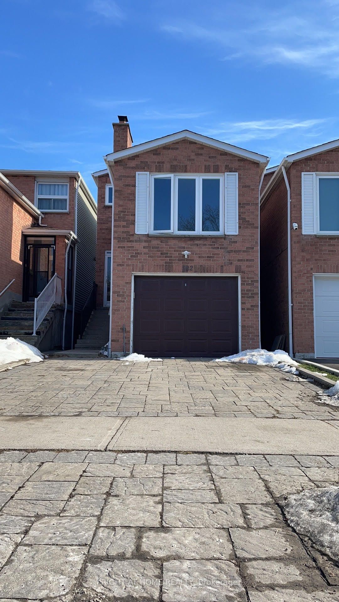 102 Seamist Crescent, Toronto, ON, M1V 3K4