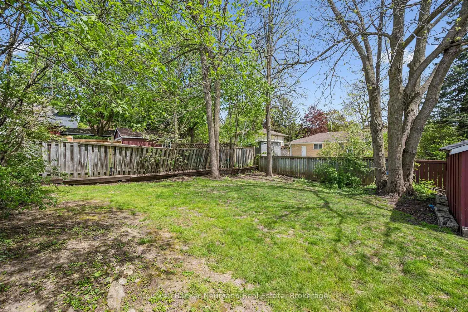 40 Fairview Boulevard photo 5
