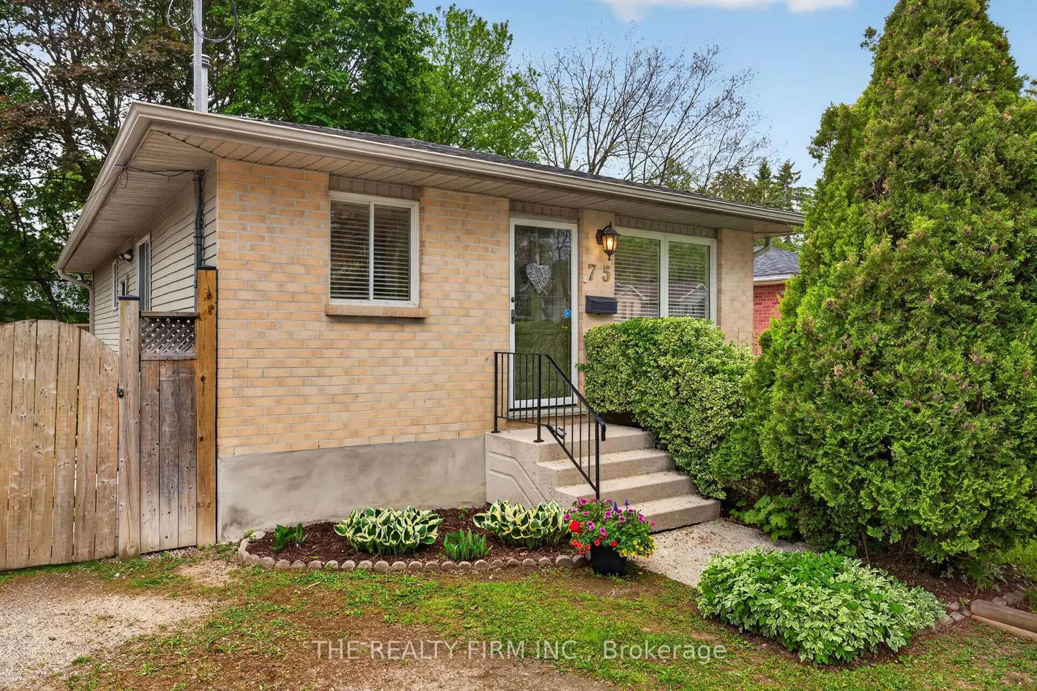 75 Briscoe Street