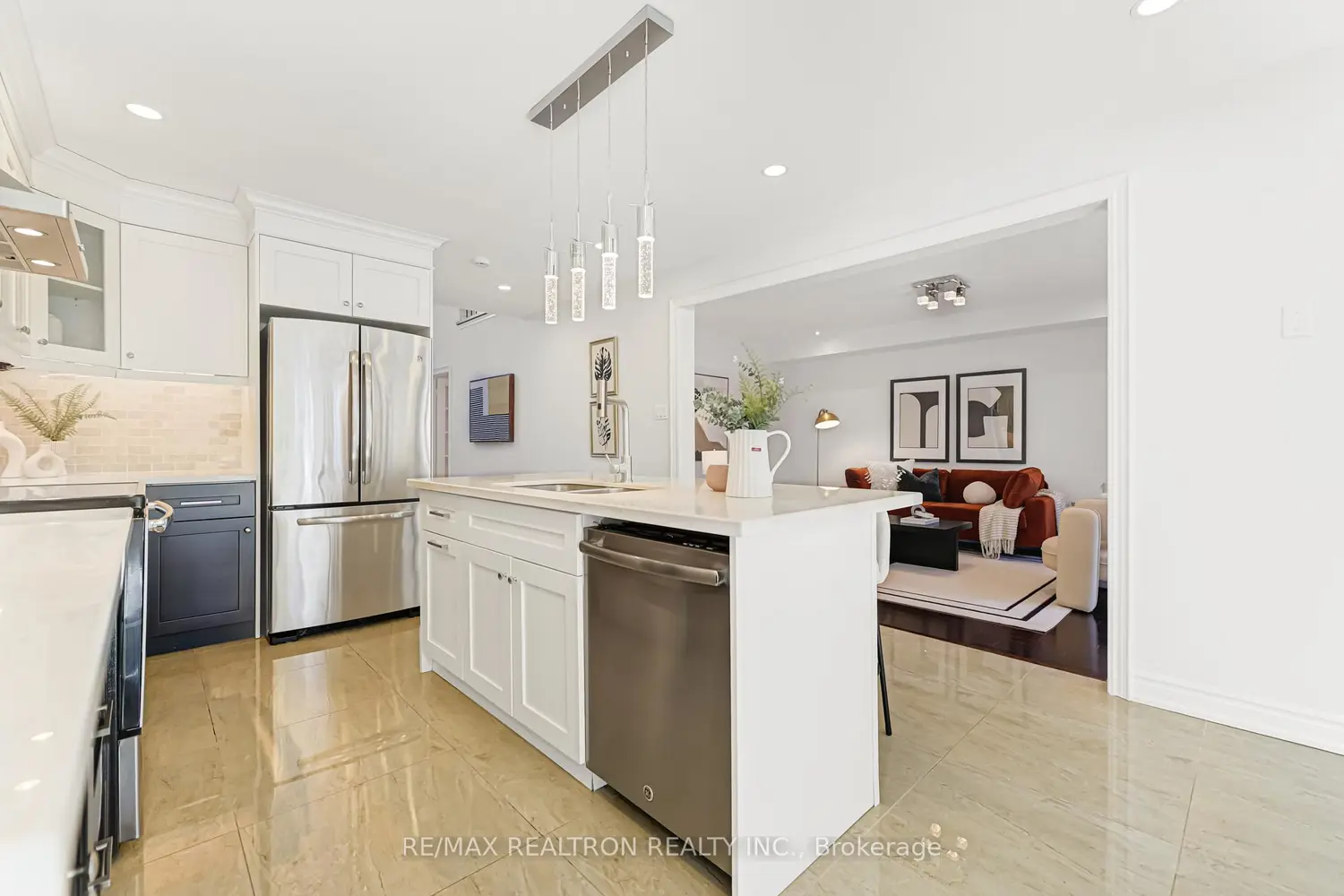 Additional image 10 of 78 Soho Crescent