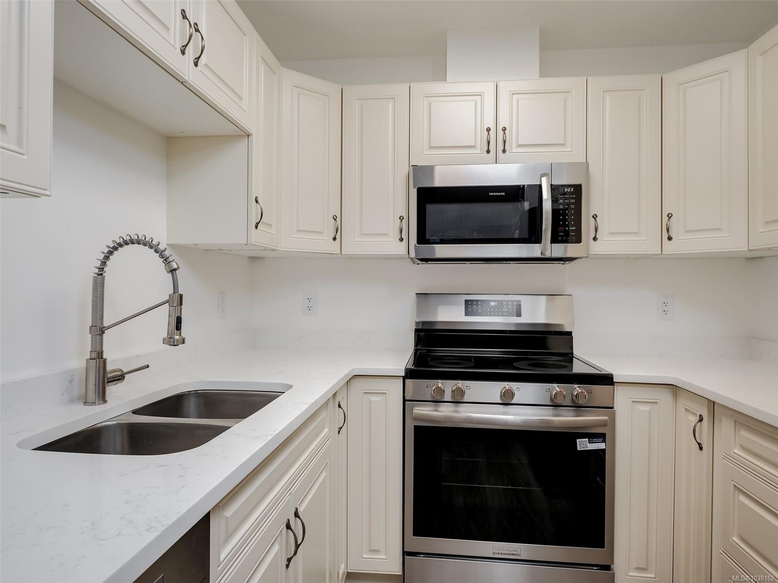 Additional image 6 of 104-689 Bay Street, Victoria, BC, V8T 5H9
