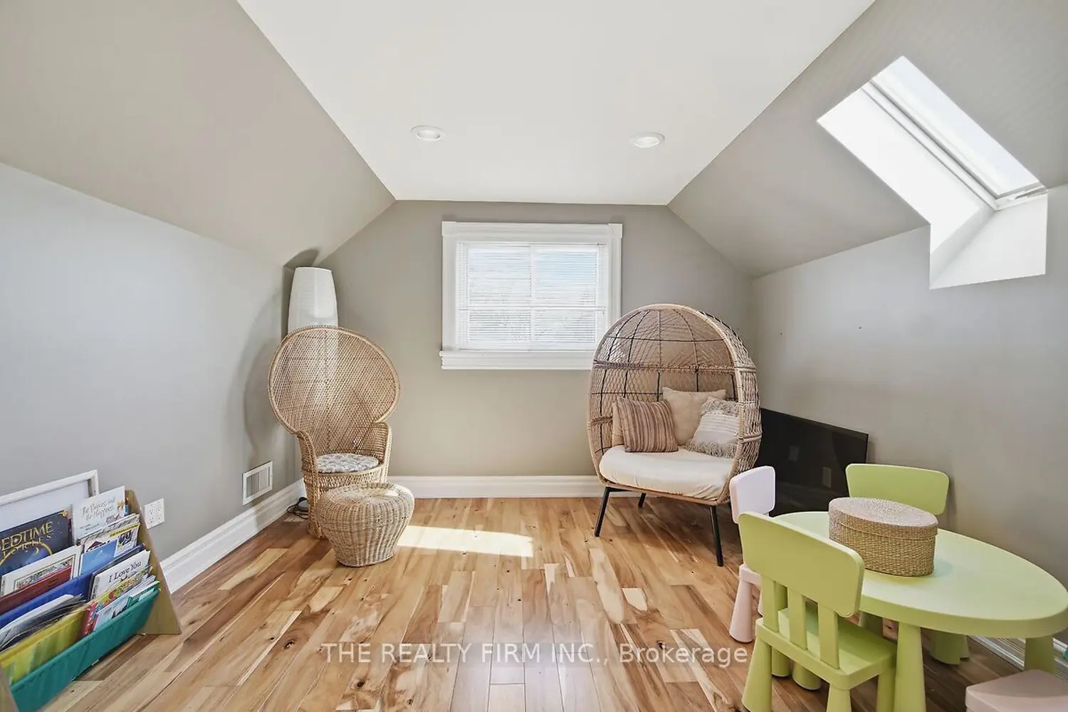 Additional image 9 of 422 Greenfield Street