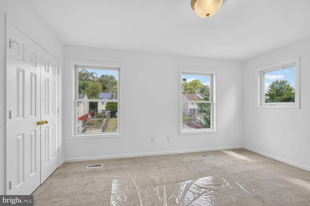 Additional image 12 of 227 54th Street NE, Washington, DC 20019