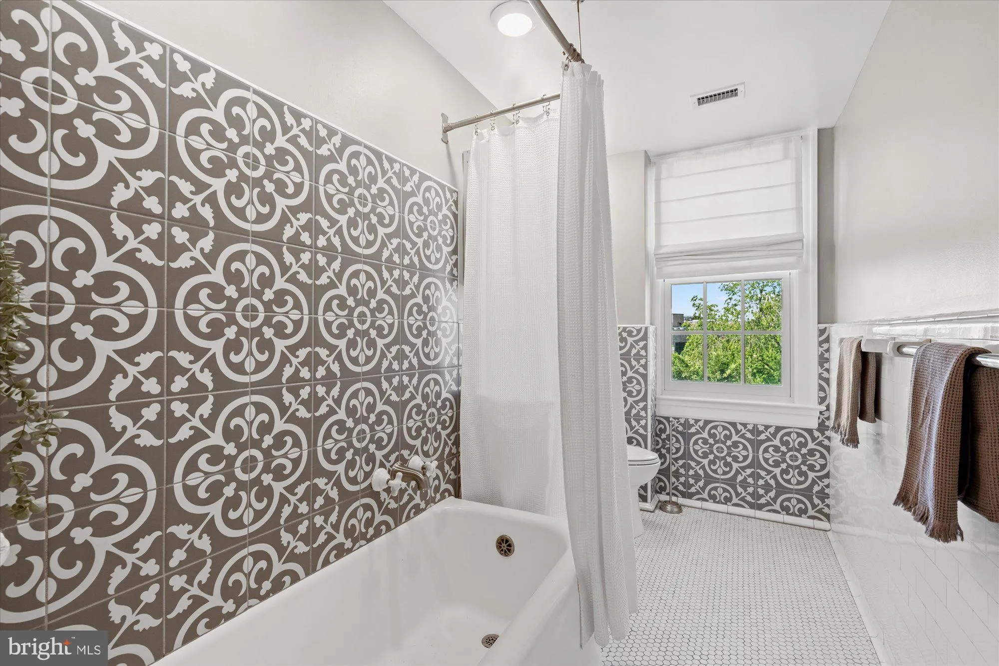 Additional image 49 of 1661 Crescent Place NW Unit 404, Washington, DC 20009