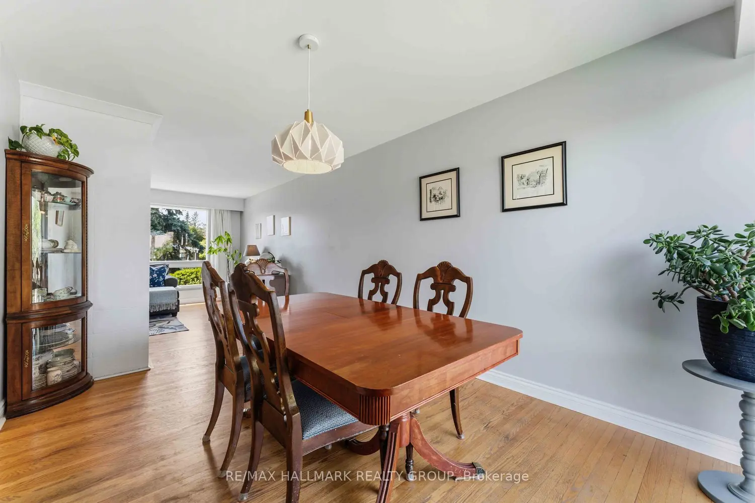 1119 Cameo Drive photo 5
