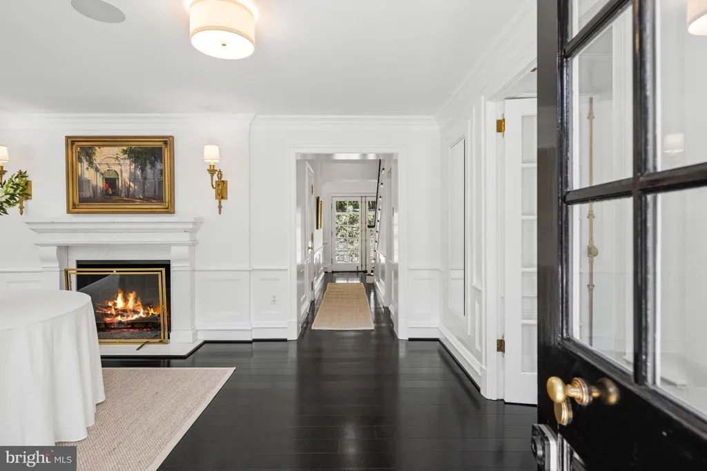 2501 49th Street NW, Washington, DC 20007 photo 3