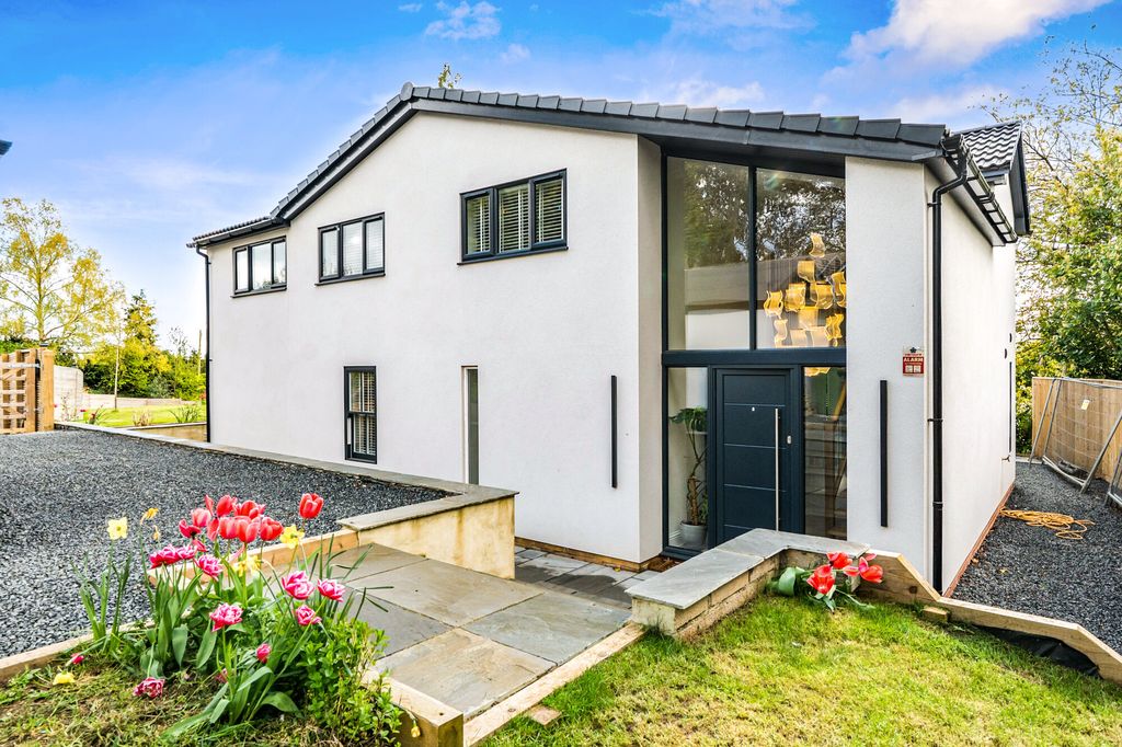 Additional image 3 of 4 bed detached house for saleFox Close, Oxford OX44
