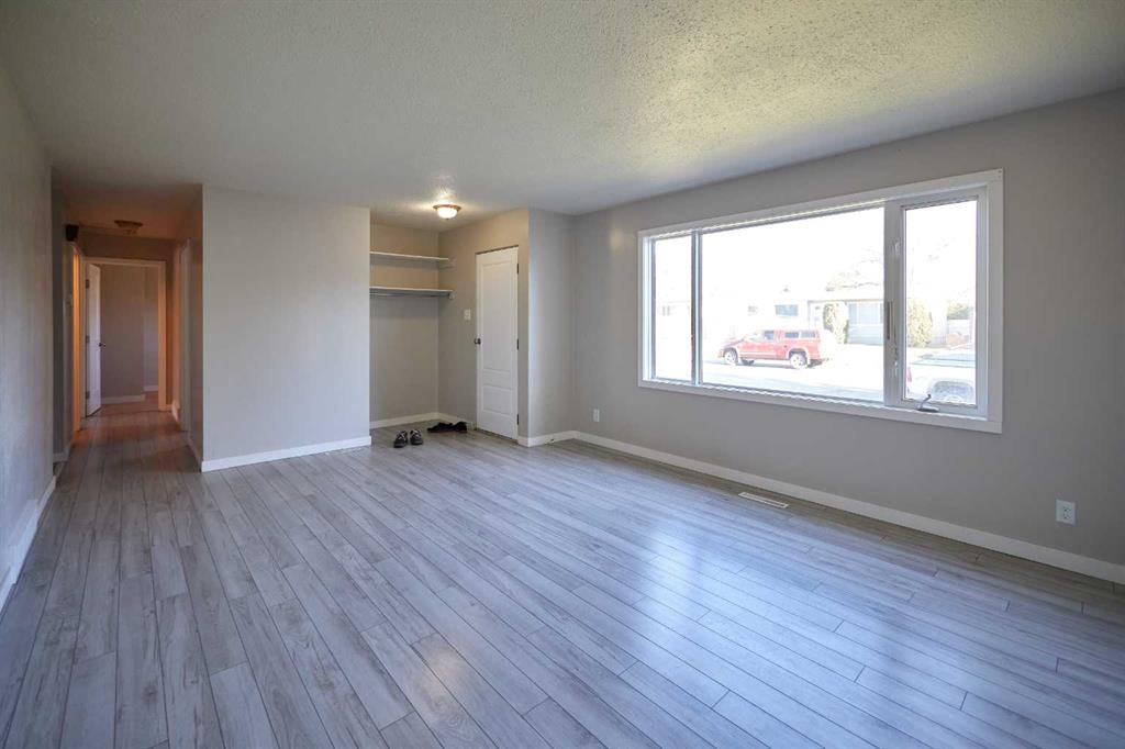 2501 13 Avenue N, Lethbridge, AB, T1H 4A4 photo 4