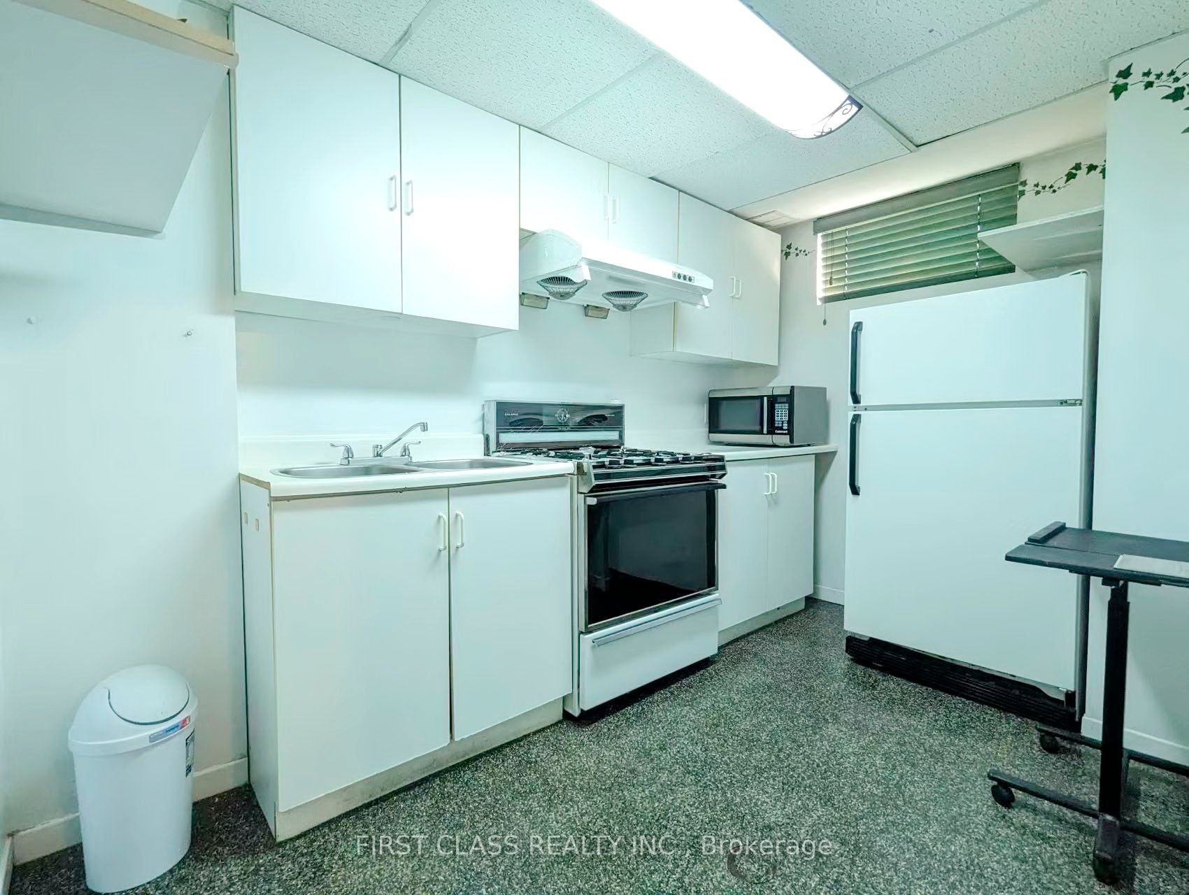 Additional image 2 of Bsmnt-1226 Kos Boulevard, Mississauga, ON, L5J 4L7