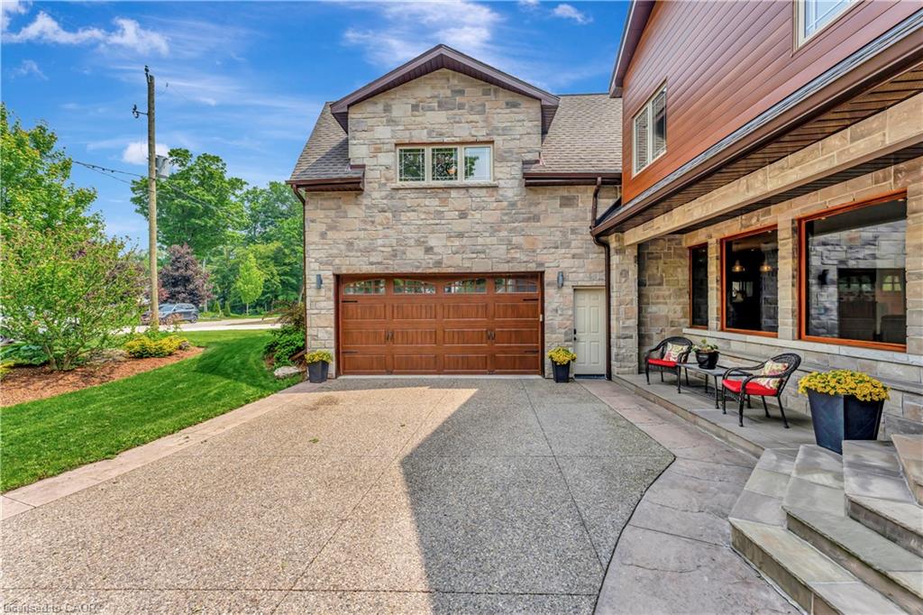 Additional image 4 of 11 Maple Hill Drive, Kitchener, ON, N2M 2R7