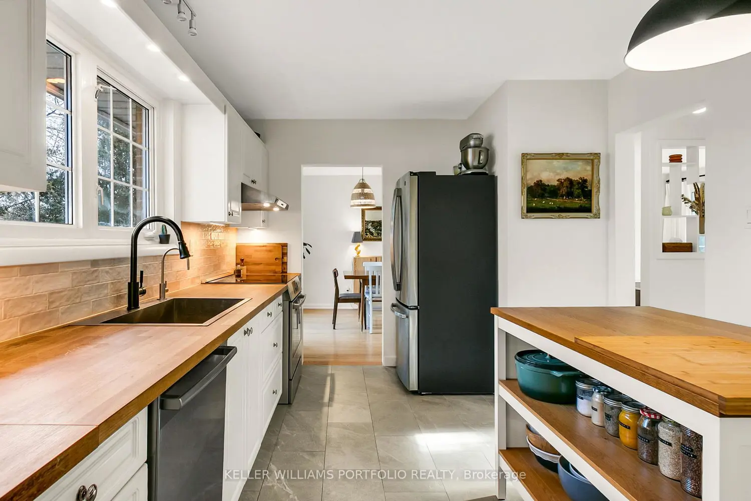 88 Sabrina Dr Drive photo 5