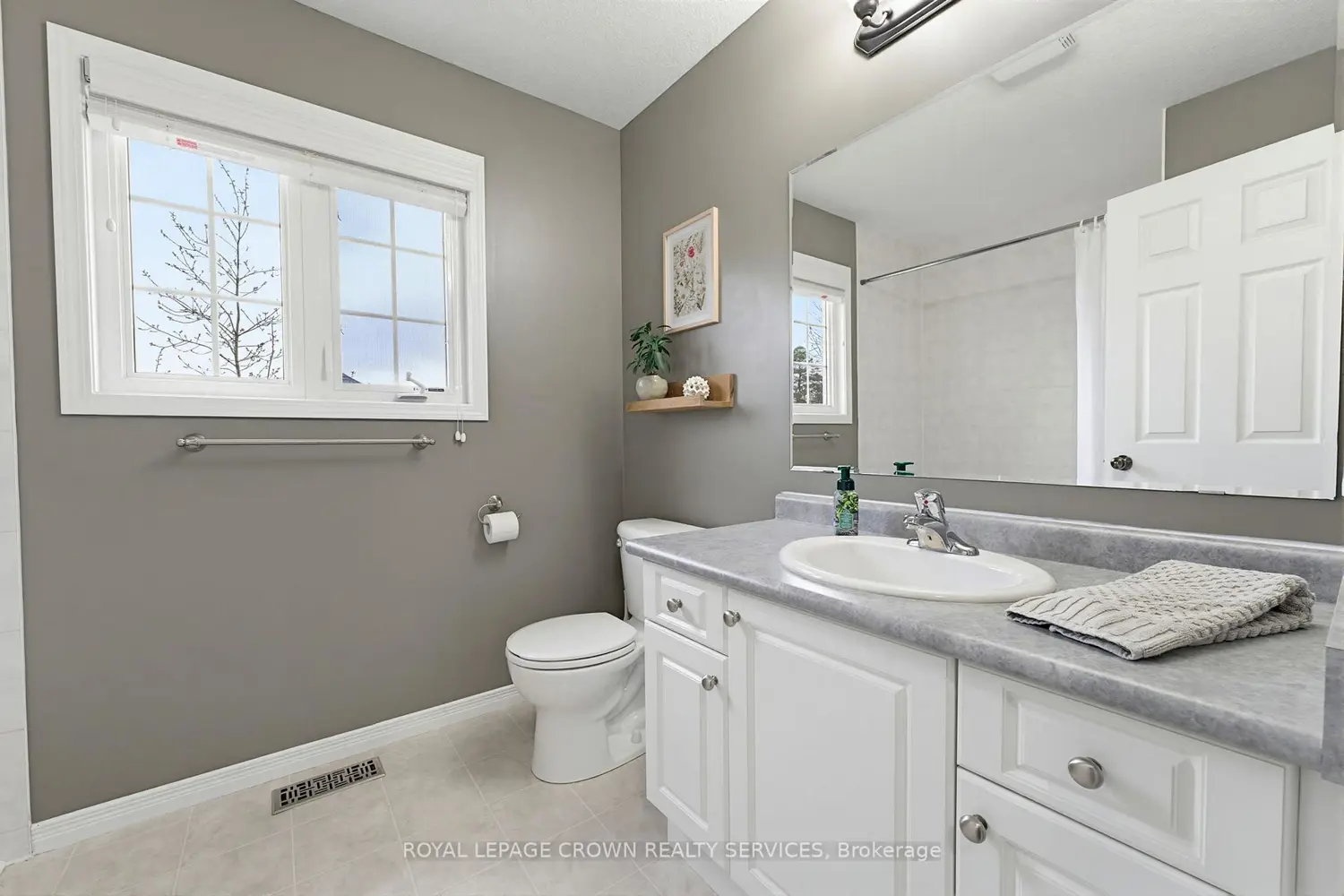 Additional image 14 of 740 Reid Crescent