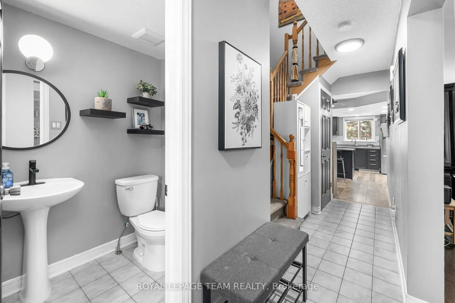 29 Grenadier Way photo 3