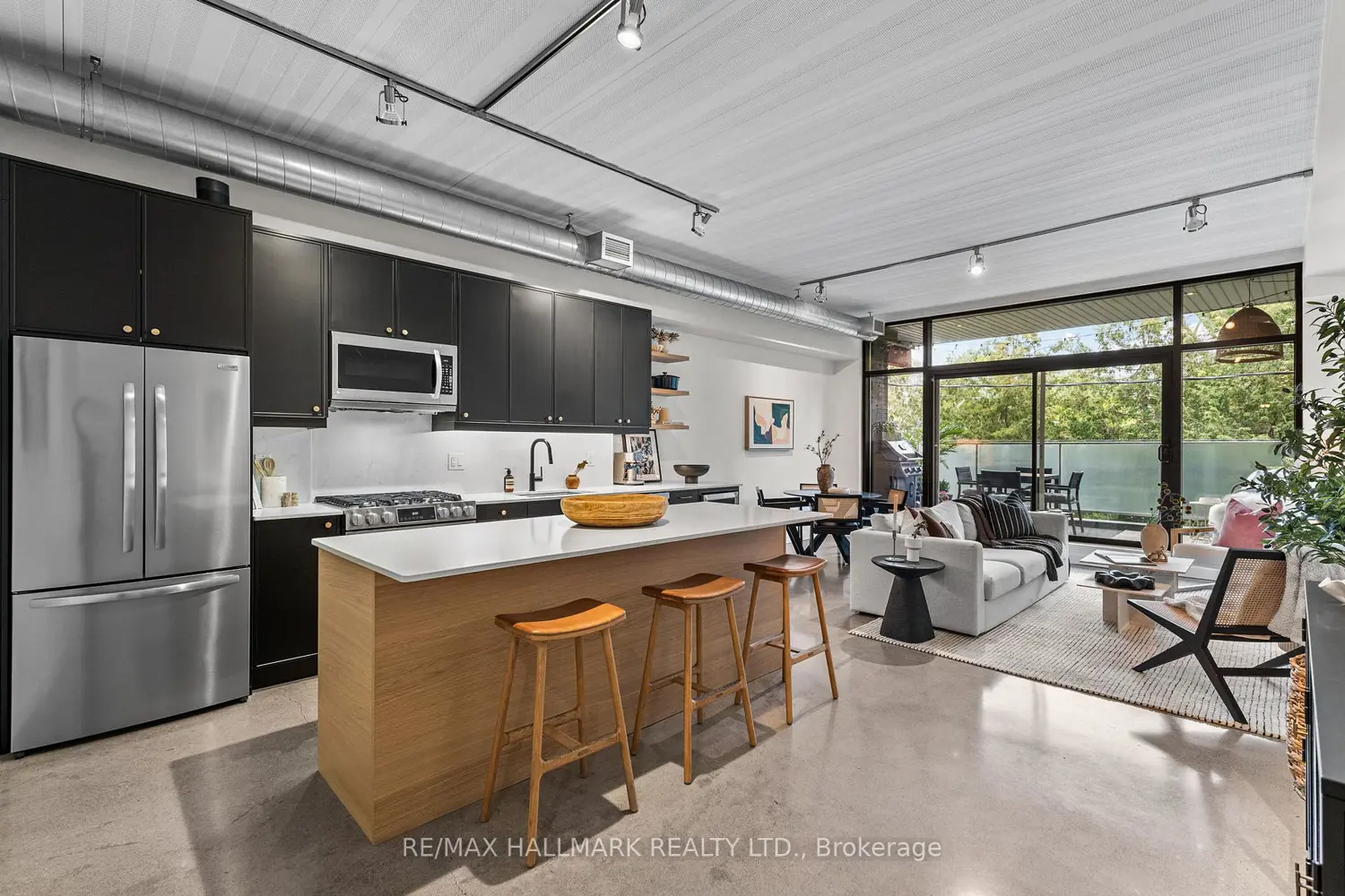 747 Queen Street 202
