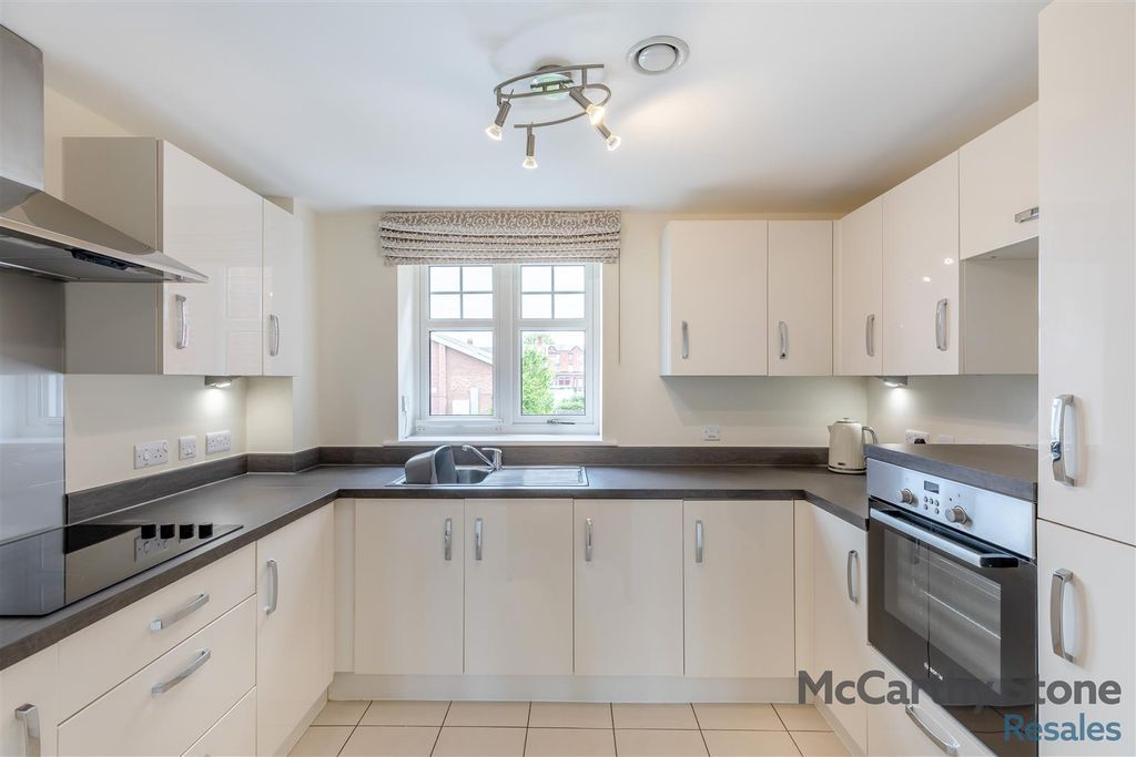 Additional image 5 of 2 bed flat for saleAbbey Foregate, Shrewsbury SY2