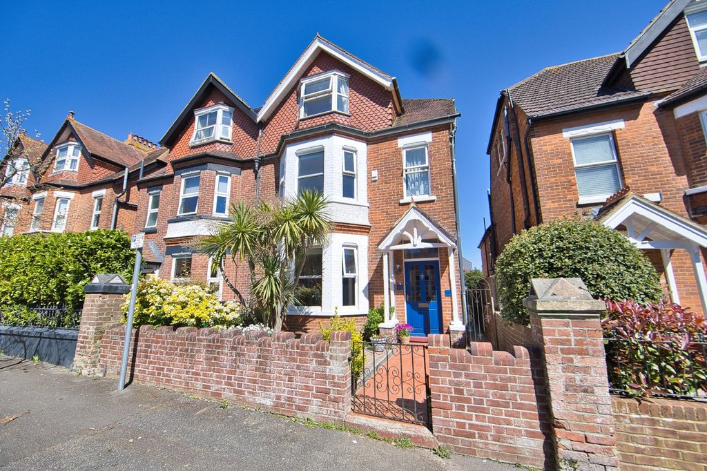 6 bed semi-detached house for saleLimes Road, Folkestone CT19