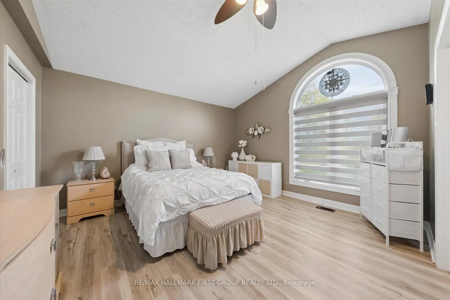 2720 Castle Hill Drive photo 5