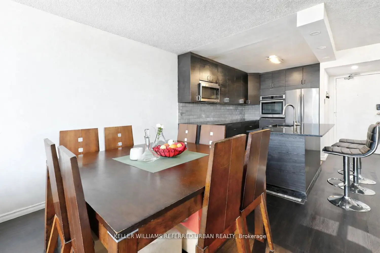 10 Martha Eaton Way 1811 photo 2