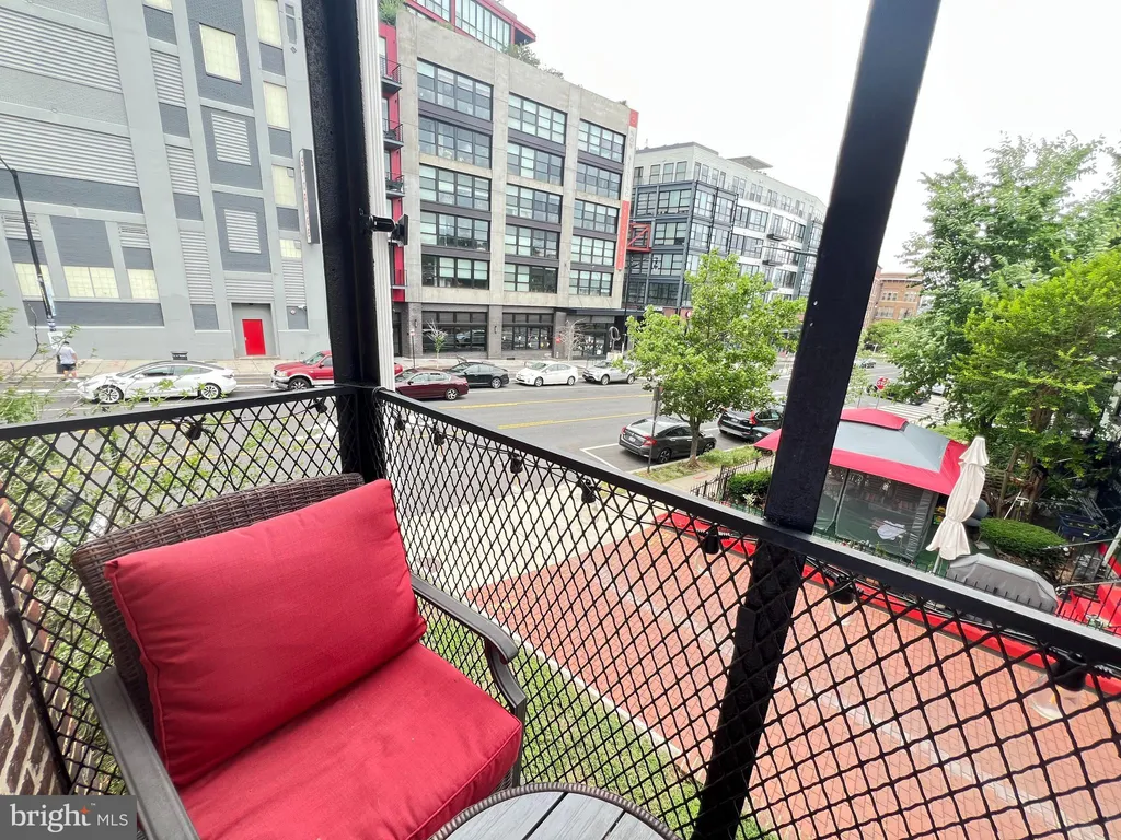 149 R Street NE Unit 1, Washington, DC 20002