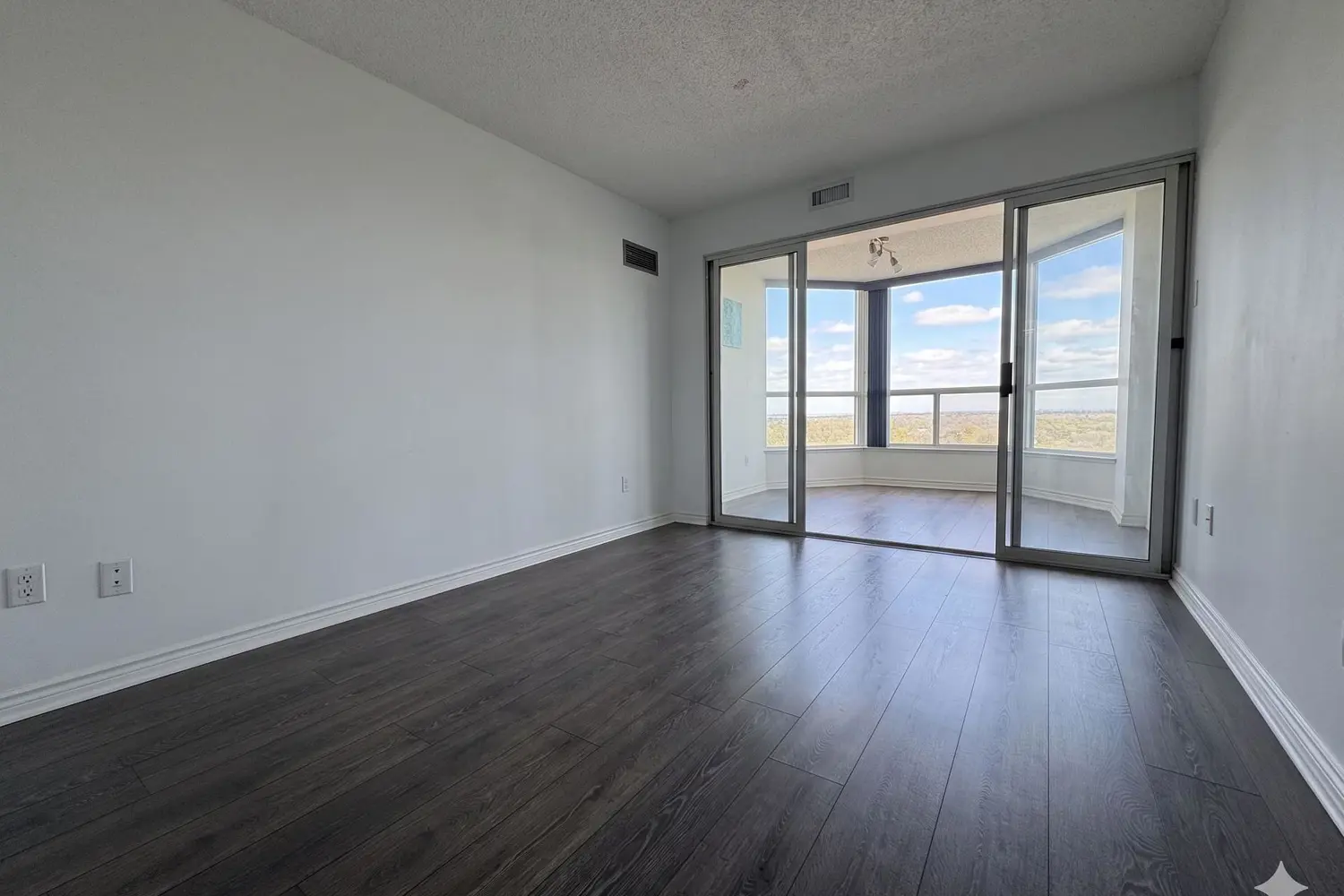 Additional image 7 of 7300 Yonge Street 1407