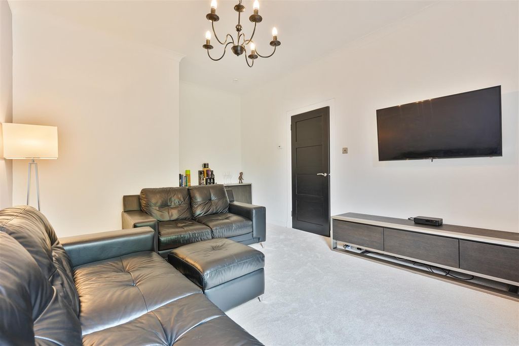 Additional image 4 of 2 bed flat for saleHamilton Road, Motherwell ML1