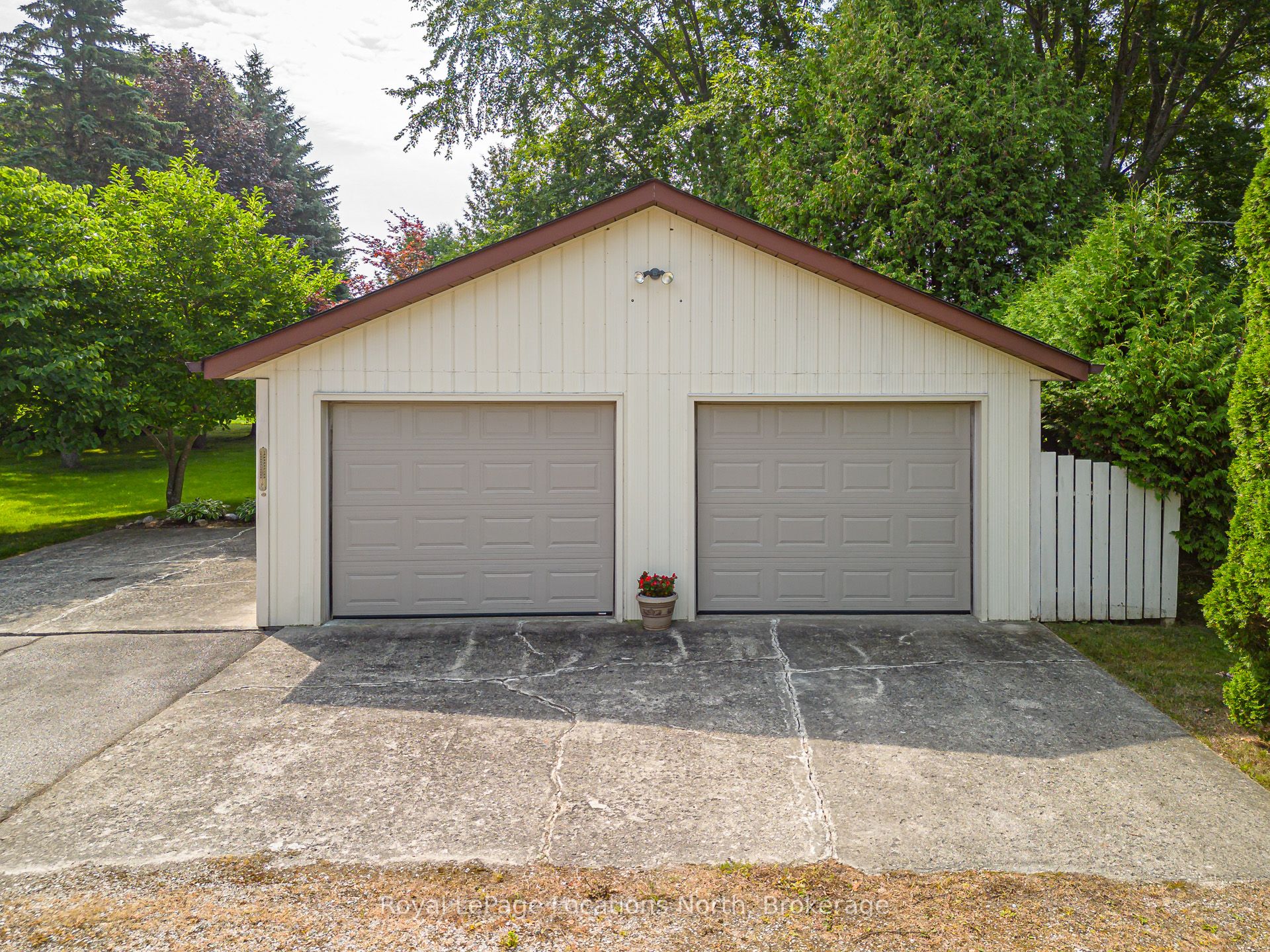 Additional image 3 of 132 Matilda Street, Blue Mountains, ON, N0H 1J0