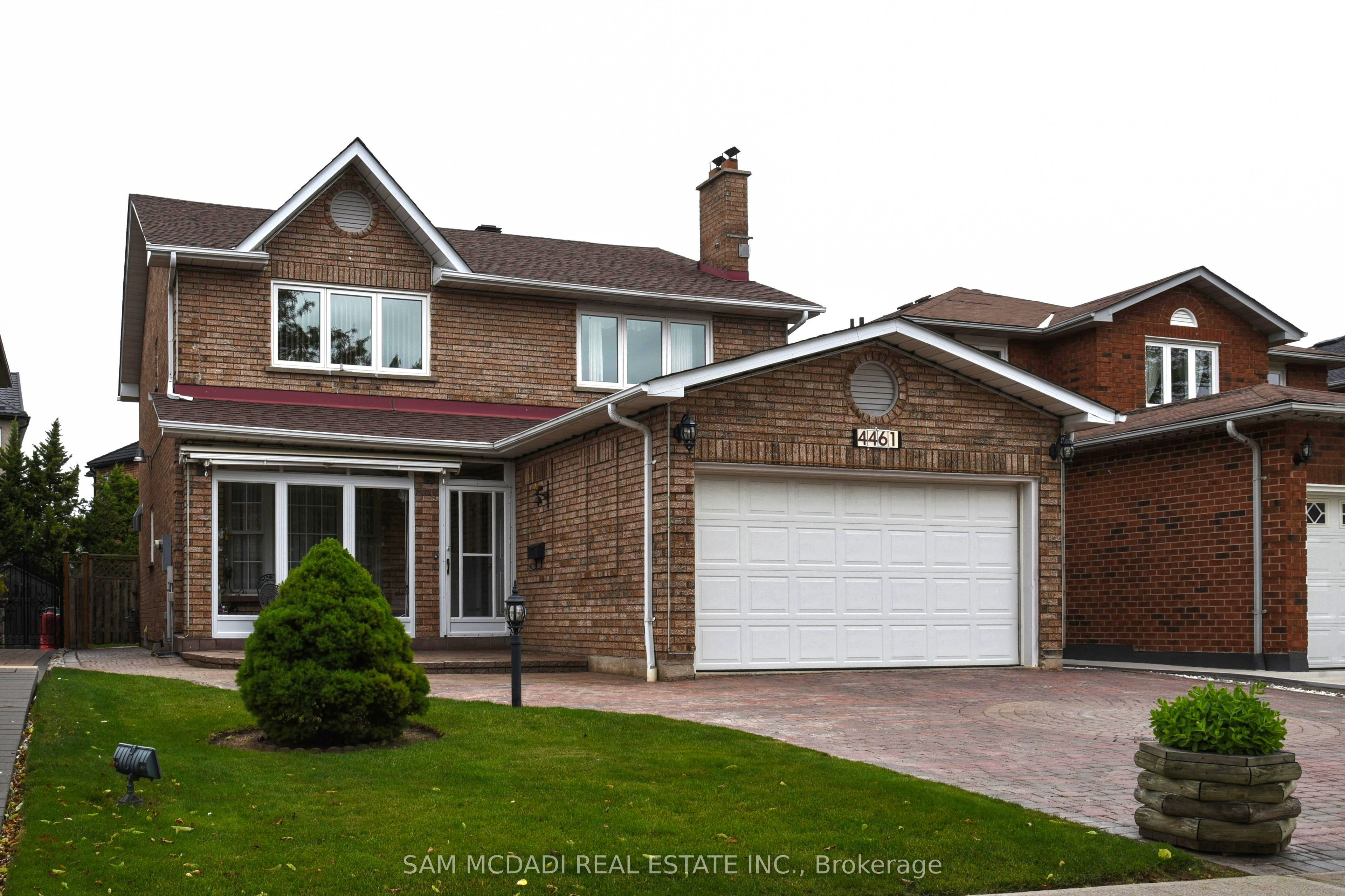 4461 Gladebrook Crescent, Mississauga, ON, L5V 1E4
