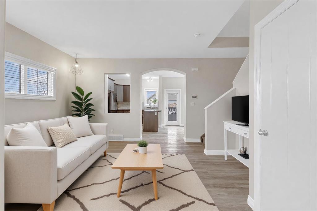Additional image 4 of 9 Ross Close, Sylvan Lake, AB, T4S 0C8