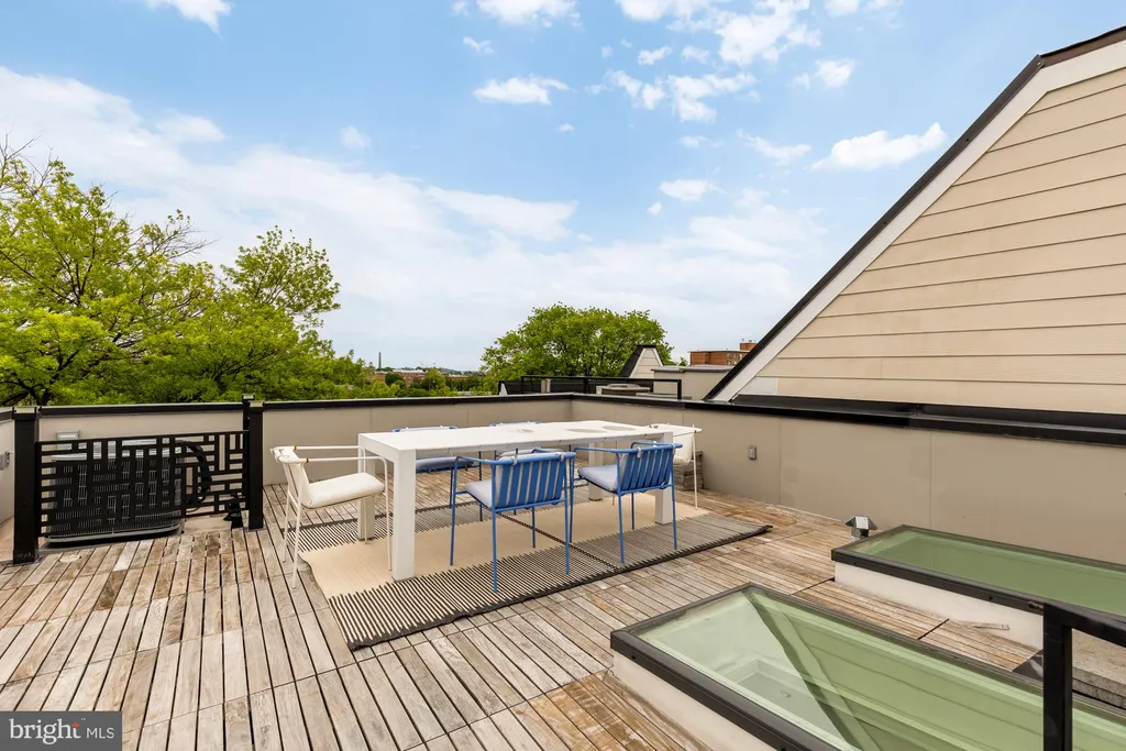 Additional image 40 of 2534 11th Street NW Unit 2, Washington, DC 20001
